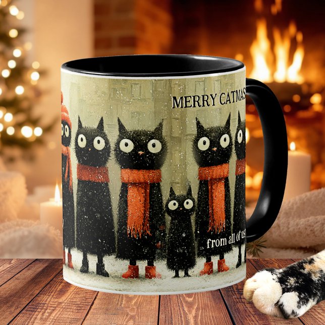 Mug Art de chat fantaisiste Joyeux Catmas Noël (Christmas cat mug featuring a whimsical painting of a row of cats in winter outfit)