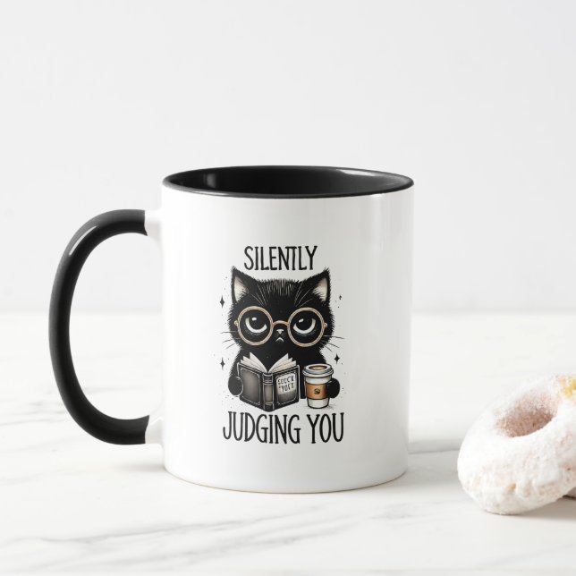Mug art de mots de chat jugeant drôle  (Avec donut)