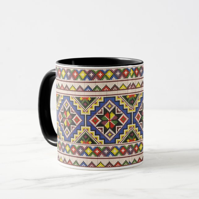 Mug Art populaire traditionnel ukrainien de vushuvanka (Créateur téléchargé)