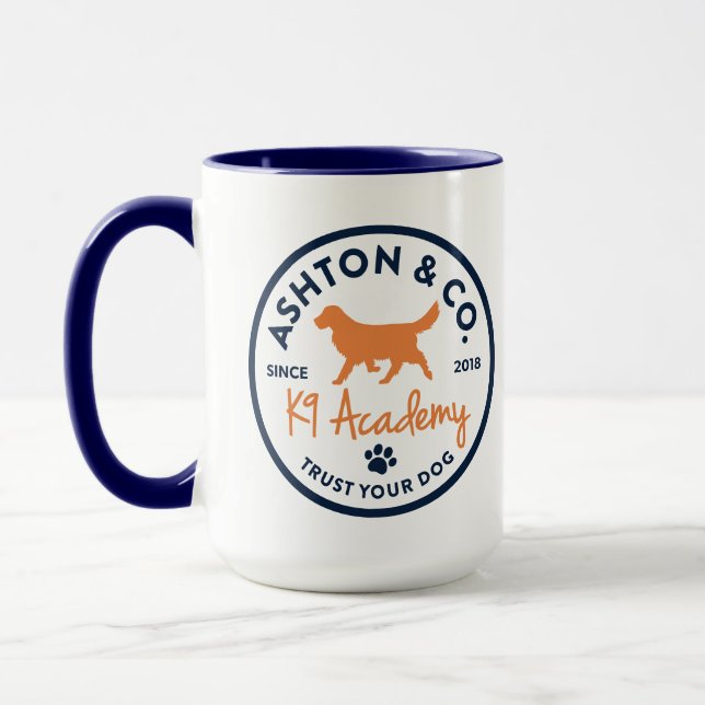 Mug Ashton & Co. K9 Académie 15 oz. 2c. Cercle Navy (Gauche)
