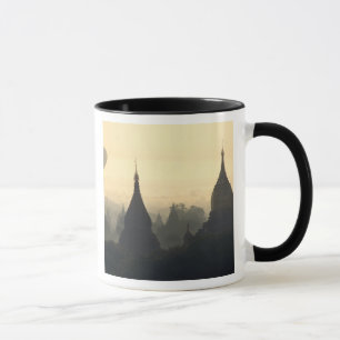 Mug Asie, Birmanie, (Myanmar), Pagan (Bagan) Montgolfi