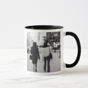 Mug Asie, Japon, Tokyo. Jeunes femmes sur le Ginza.