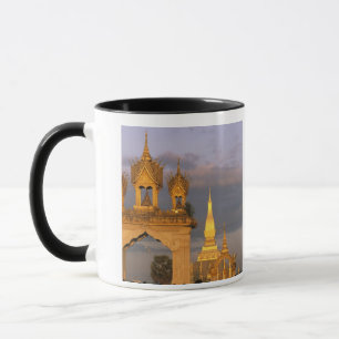 Mug Asie, Laos, Vientiane. Temple de That Luang.