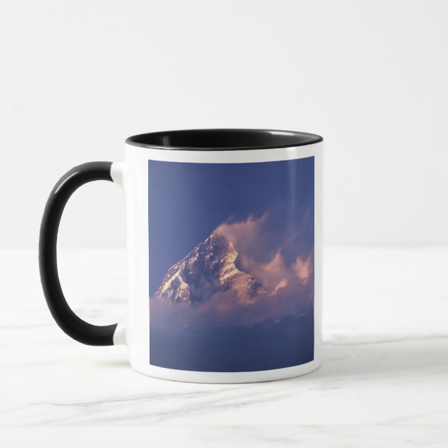 Mug Asie, Népal. Machhapuchhare (Gauche)