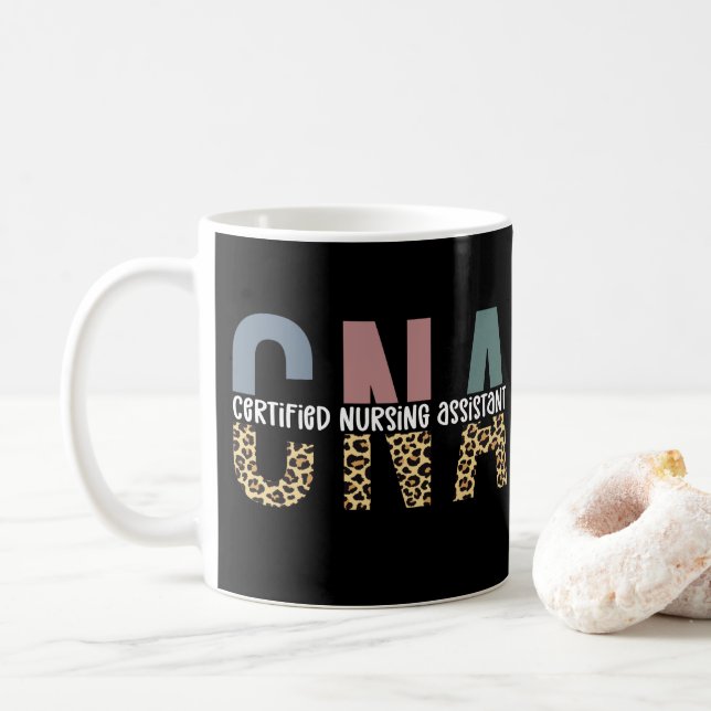 Mug Assistant infirmier certifié CNA Impression guépar (Avec donut)