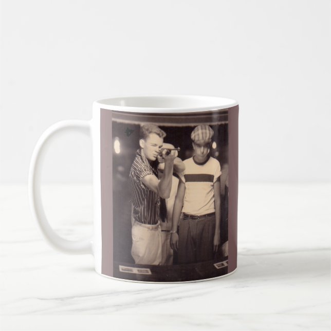 Mug atteindre la cible et gagner une poupée kewpie (Gauche)