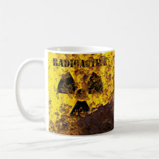 Mug Attention! Conteneur de déchets nucléaires corromp