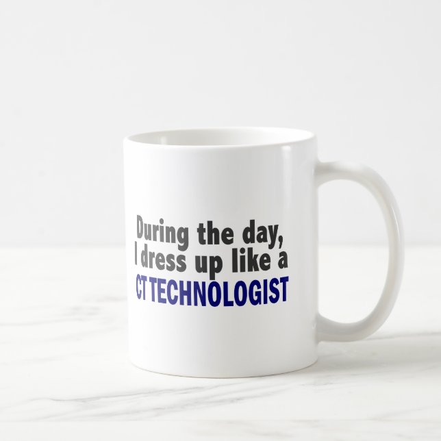 Mug Au cours de la journée je m'habille comme un (Droite)
