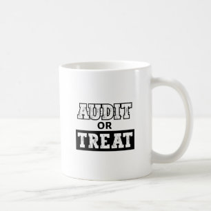 Mug Audit ou traitement - Comptable drôle Halloween