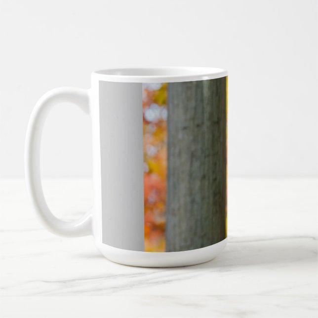 Mug Autumn Curiosity: Monkeys at the Zoo in Fall (Gauche)