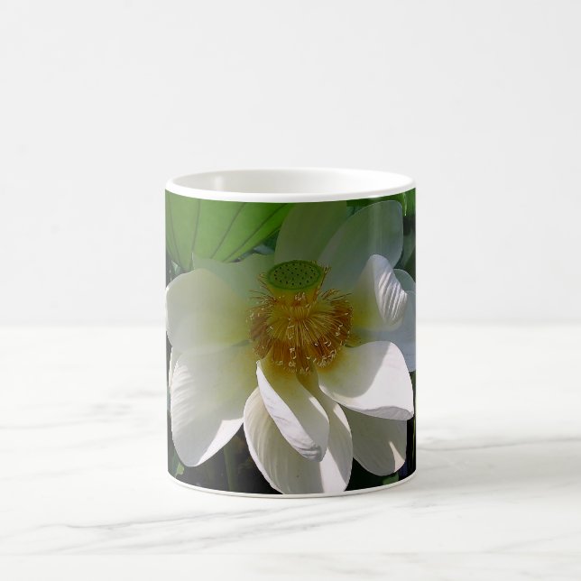 Mug avec délicate fleur de Lotus blanc (Centre)