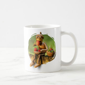Mug avec elfe de glande dans les bois