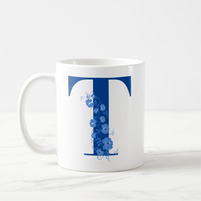 Mug avec Monogramme Floral T (Gauche)
