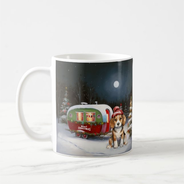 Mug Aventure de Noël de la caravane du Beagle d'hiver  (Gauche)