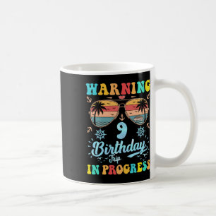 Mug Avertissement Voyage pour 9e anniversaire en cours