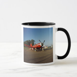 Mug avion F2G-1D Super Corsair à un spectacle aérien à