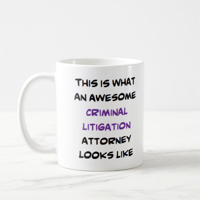 Mug avocat en litige criminel, génial (Gauche)