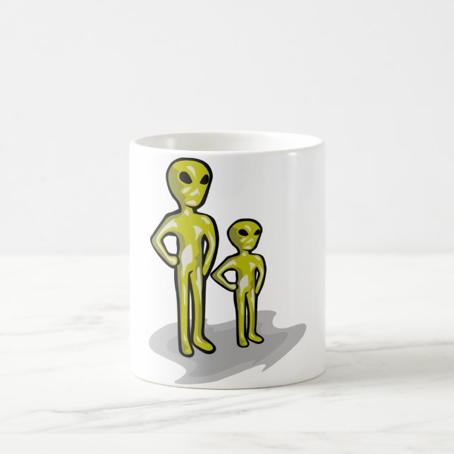 Mug ayez une boisson avec vos amis étrangers (Centre)