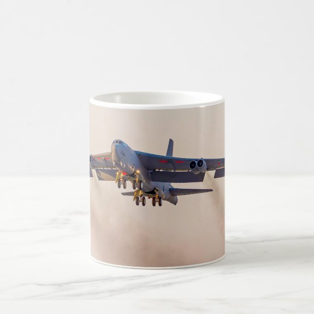 MUG B-52H STRATOFORTRESSE (Centre)