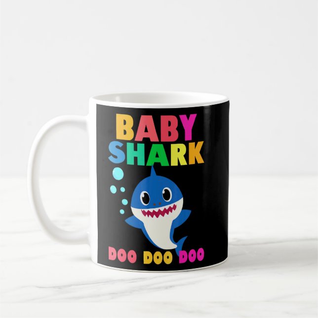 Mug Baby Shark Doo Doo Baby Maman Papa Enfants (Gauche)