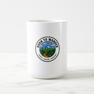 Mug Badge du camp d'aventure de montagne Born to Wande