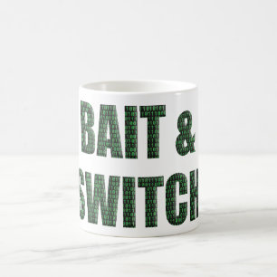 Mug « Bait and Switch » avec une superposition de code