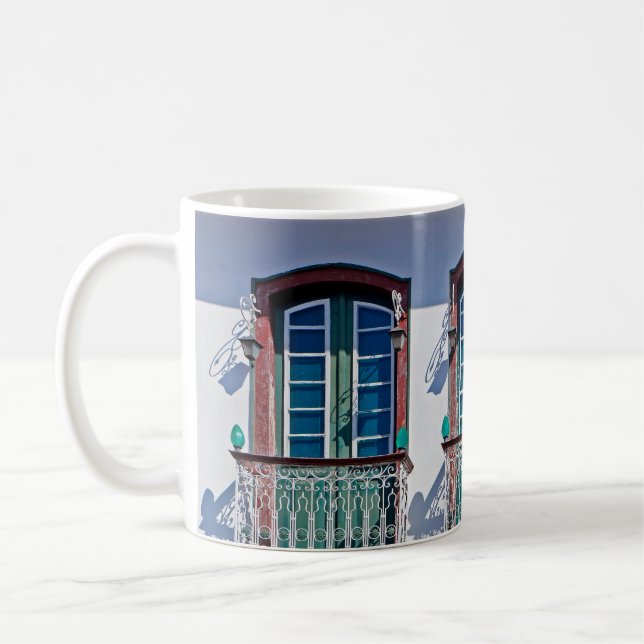 Mug Balcons sur la façade en Diamantina, Minas Gerais, (Gauche)