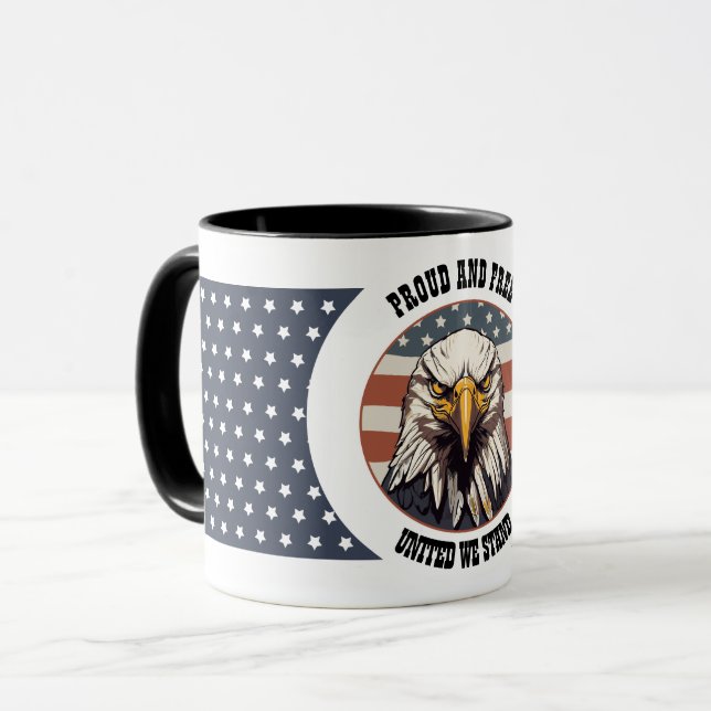 Mug Bald Eagle Bust avec l'Arrière - plan du drapeau a (Devant gauche)