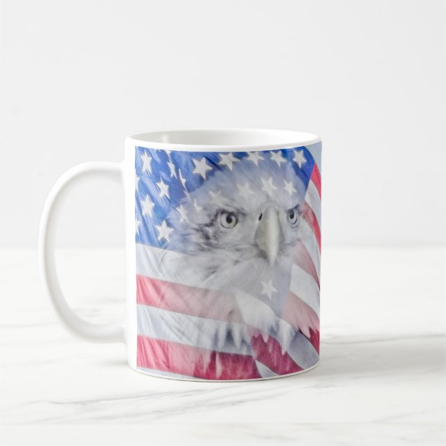 Mug Bald Eagle et le drapeau américain (Gauche)