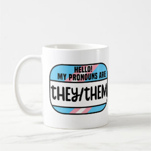 Mug Balise de nom LGBT Pronononounes transgenres qu'il