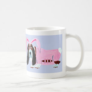 Mug Basset Hound En Costume De Lapin Rose