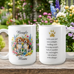 Mug Bassets à l'aquarelle douce dans les fleurs person