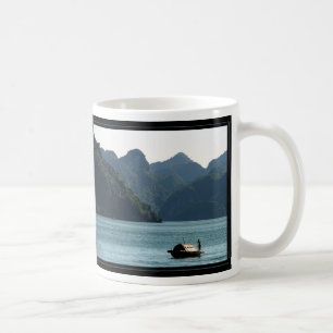 Mug Bateau dans la baie de Halong