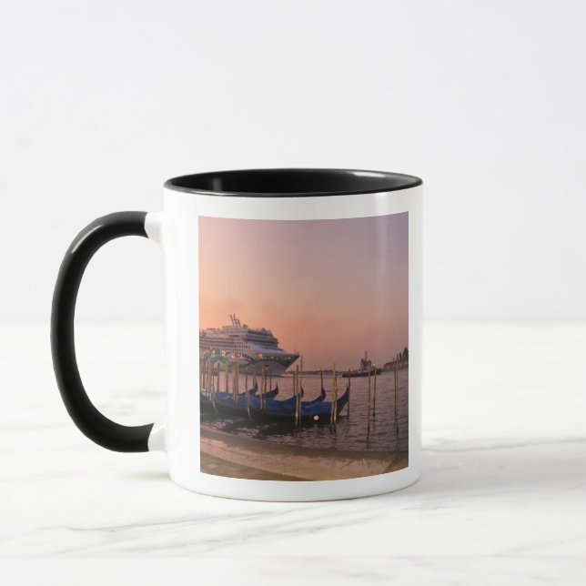 Mug Bateau de croisière et gondoles près du Grand Cana (Gauche)