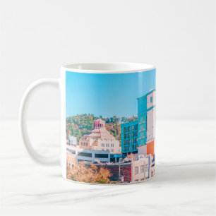 Mug BÂTIMENT EN BÉTON Brown ET BLANC SOUS LE CIEL BL