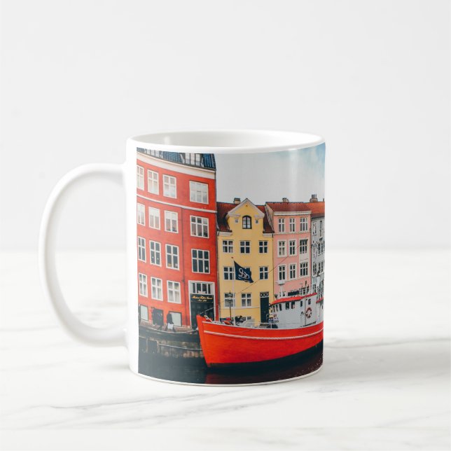 MUG BÂTIMENT EN BÉTON ROUGE ET BLANC (Gauche)