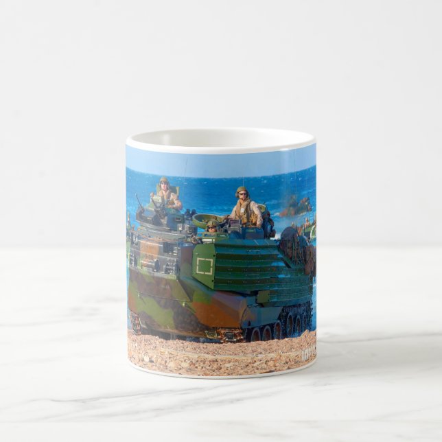 Mug BEACH ARMOR - Véhicule amphibie d'assaut (Centre)