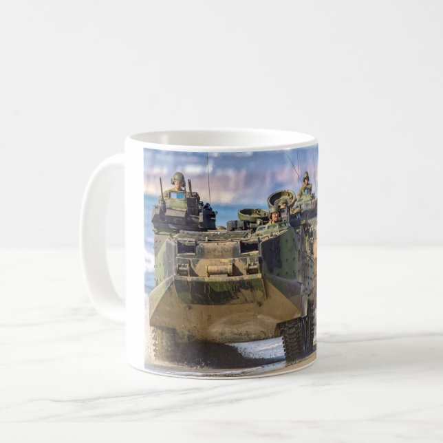 Mug BEACH ARMOR - Véhicule amphibie d'assaut (Devant gauche)