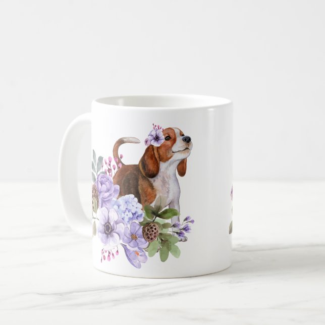 Mug Beagle Entouré de Fleurs Aquarelles Luxuriantes  (Devant gauche)