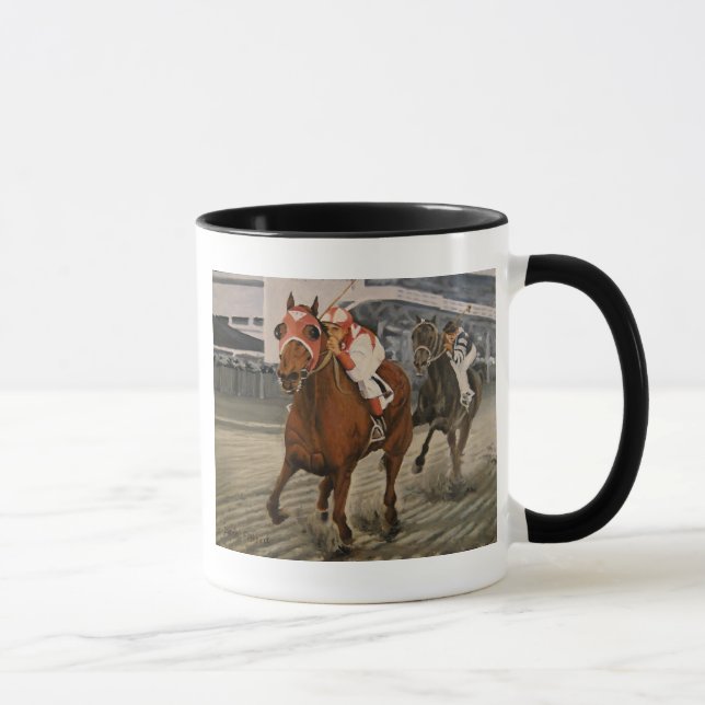 Mug Beau Cheval Ravit les Propriétaires dans une Cours (Droite)