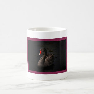 Mug Beau cygne noir avec un bec rouge vif