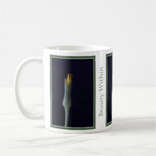 Mug Beauté Moderne au Sein de la Fleur Sauvage, Person