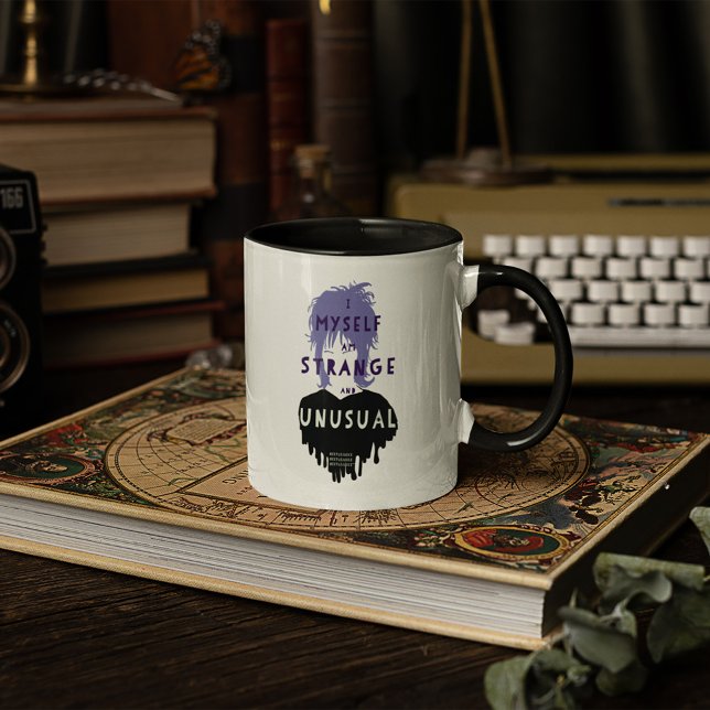 Mug Beetlejus | Lydia Graphisme "étrange et inhabituel (Mug on table)
