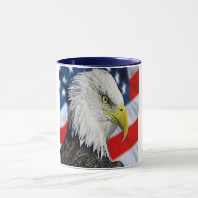 Mug Belle tête et un drapeau américain 1 d'Eagle (Centre)