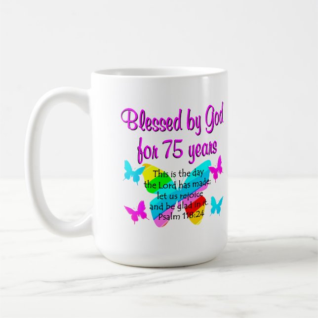 MUG BÉNÉFICIANT D'UNE CONCEPTION DE 75E ANNIVERSAIRE (Gauche)