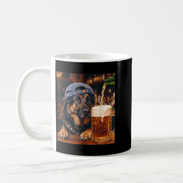 Mug Berger Allemand Buvant De La Bière Mème De Chien D (Gauche)