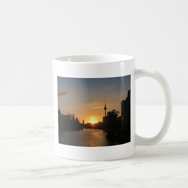 Mug Berlin Allemagne Skyline Night Carte Postale Ferns (Droite)