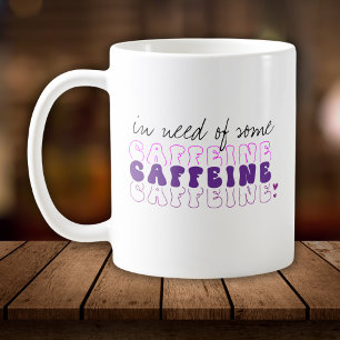 Mug Besoin de caféine rose violet rétro