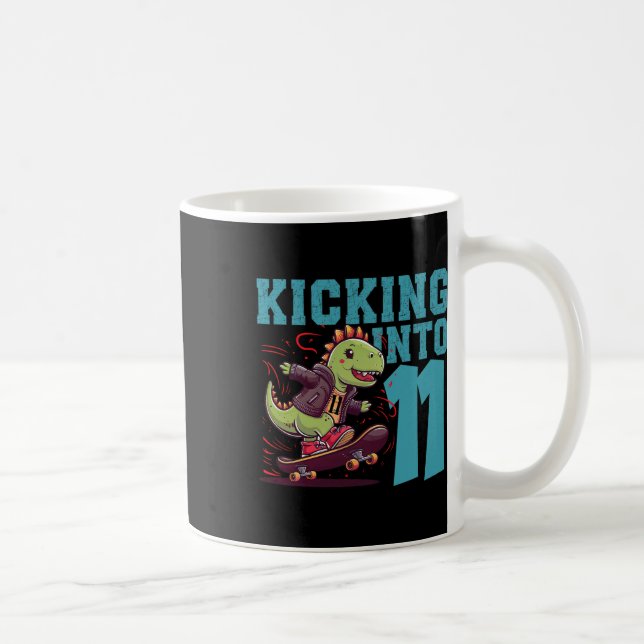 Mug Bi de skateboarder de 11 ans faisant du skateboard (Droite)