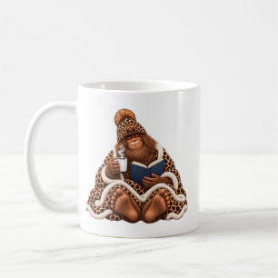 Mug Bigfoot Coquet Lisant avec du Café – Sasquatch Mig